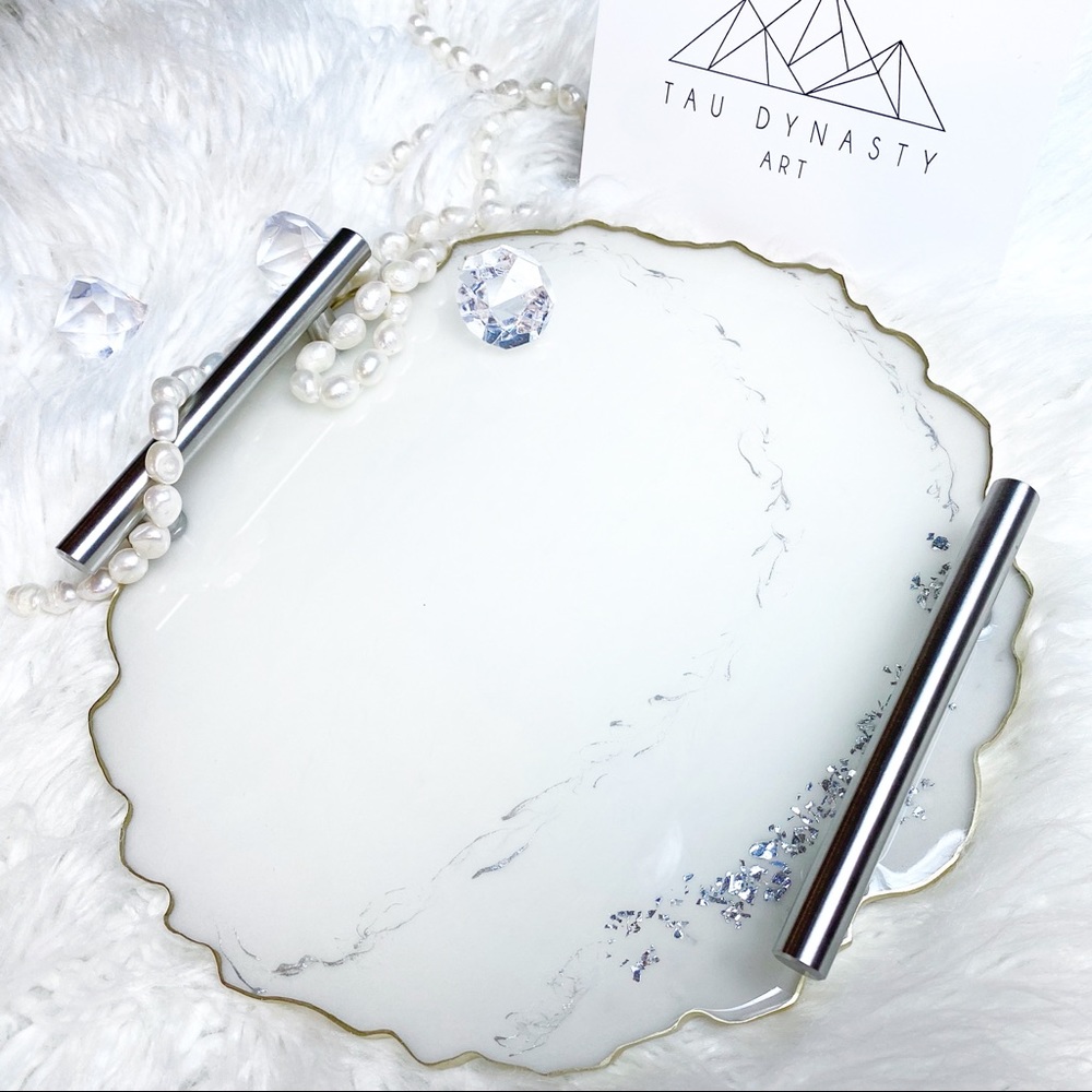 Resin tray